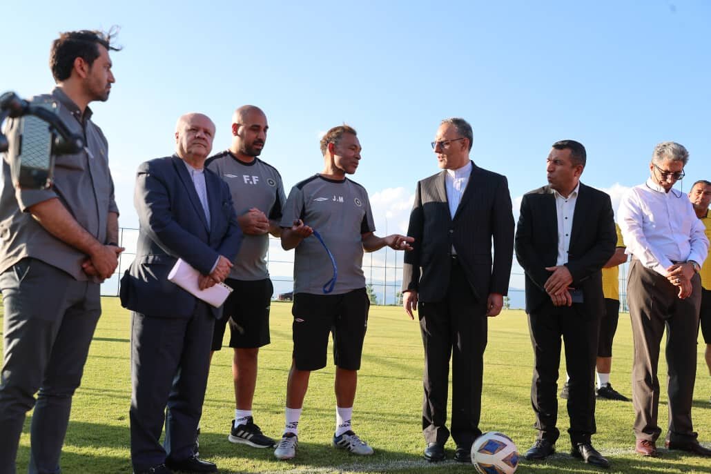 بازیهای دوستانه یکی از وجوه مهم دیپلماسی ورزشی است/ پیشنهاد گسترش روابط ورزشی سپاهان و تیمهای ترکیه