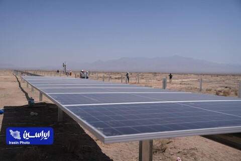 ثبت سفارش تجهیزات نیروگاههای تجدید پذیر تسهیل شد نصب پنل نیروگاه خورشیدی