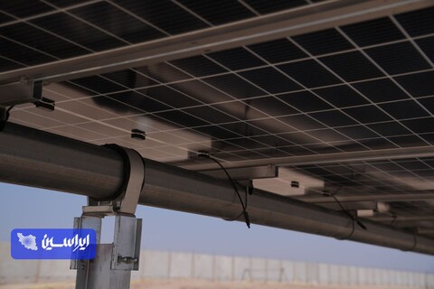 کلنگ نیروگاه خورشیدی ۱۰۰ مگاواتی در کاشمر به زمین زده شد نصب پنل نیروگاه خورشیدی