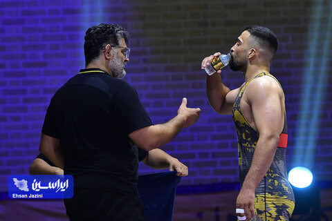 لیگ یک کشتی فرنگی