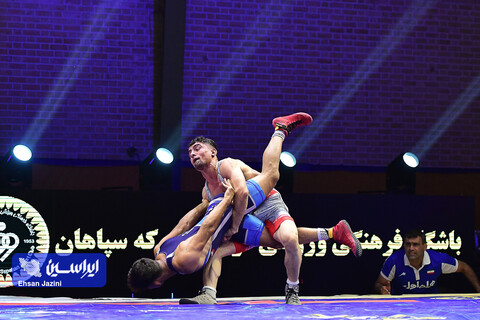 لیگ یک کشتی فرنگی