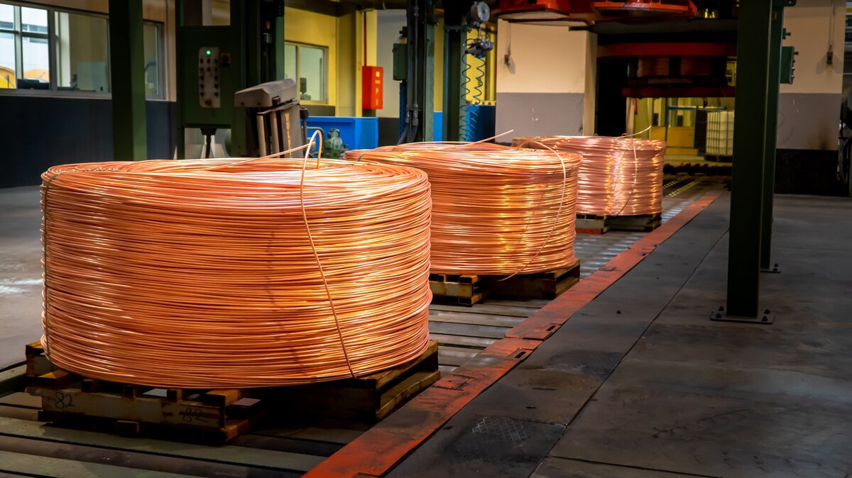 مس در کف کانال ۹ هزار دلار/ حال مس خوب نیست