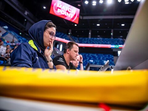 کرسیهای حسابی در مسابقات بینالمللی والیبال/ یک زن ایرانی باز هم ناظر فنی مسابقات جهانی شد مریم حسابی