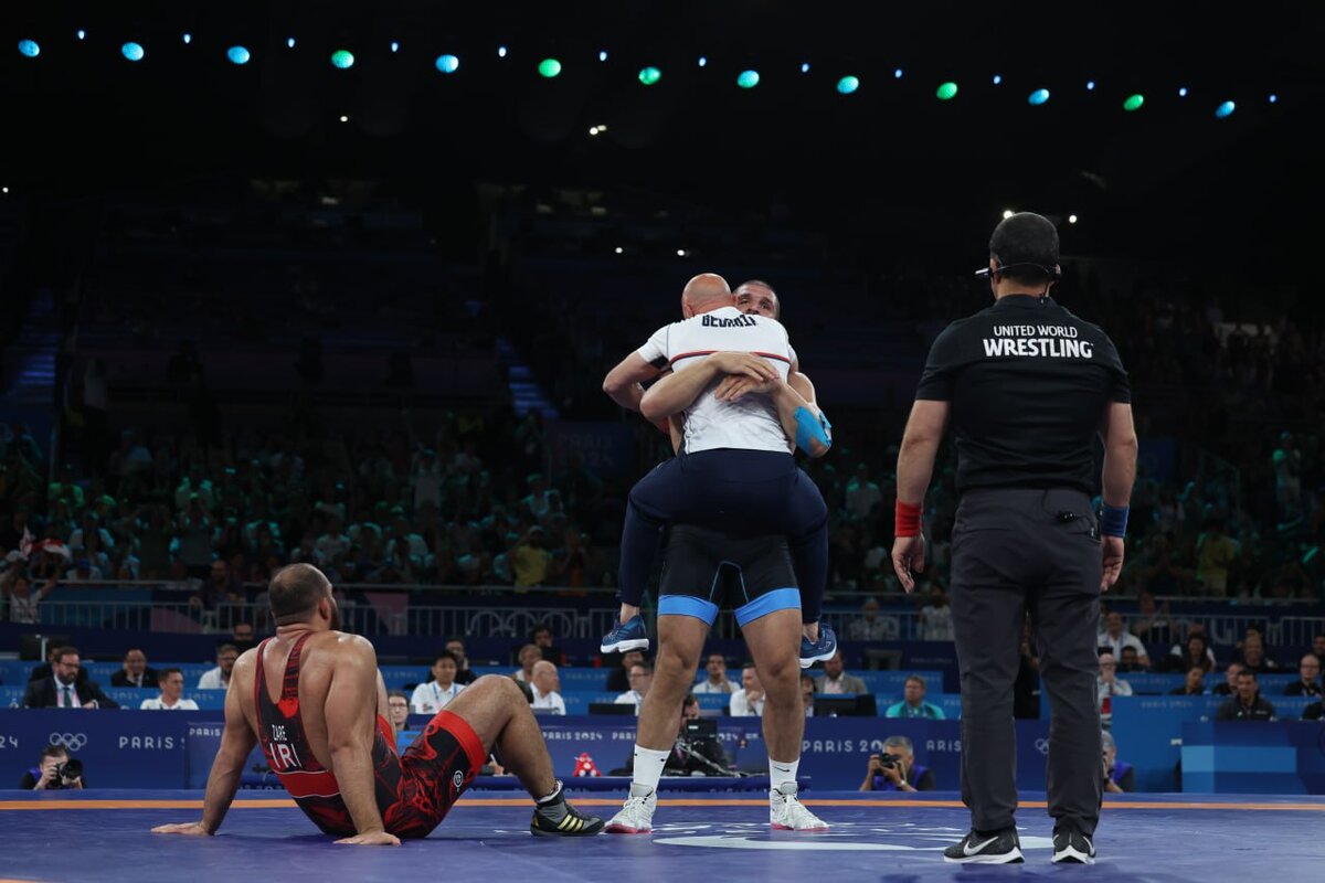 بازگشت کامل نشد؛ زارع نقرهای شد