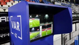 VAR به بازی تراکتور و پرسپولیس می‌رسد