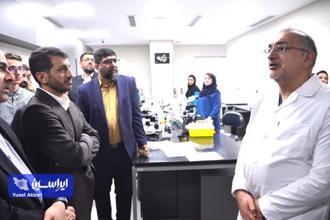 بازدید مدیرعامل فولاد مبارکه از کلینیک باروری پویش و پژوهشکده زيست فناوری رويان