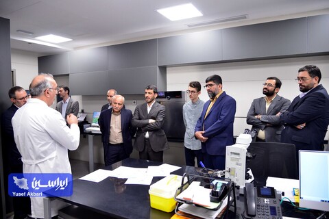 بازدید مدیرعامل فولاد مبارکه از کلینیک باروری پویش و پژوهشکده زيست فناوری رويان