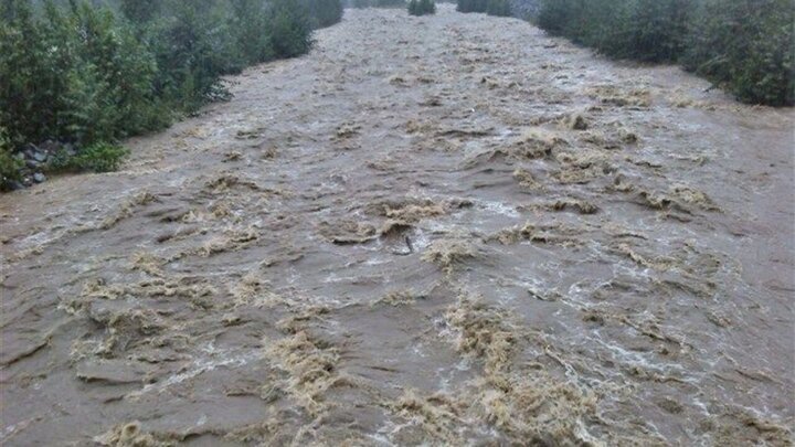  بارش شدید باران در شمال کشور/ طغیان رودخانه‌ها