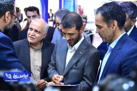 بازدید مدیرعامل شرکت فولاد مبارکه از نمایشگاه متالکس اصفهان