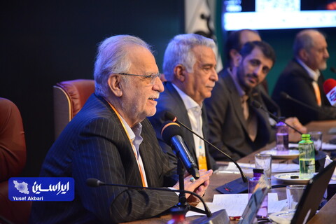 جذب سرمایهگذاری خارجی باید در راس مطالبات قرار گیرد  مهدی کرباسیان پنل همایش متالکس