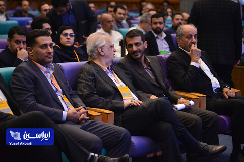 آیین افتتاحیه و پنل اول همایش «توسعه متوازن و پایدار صنعت آهن و فولاد ایران»