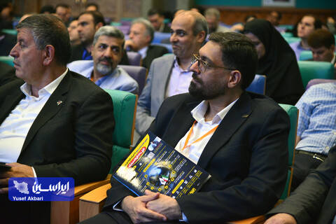 آیین افتتاحیه و پنل اول همایش «توسعه متوازن و پایدار صنعت آهن و فولاد ایران»
