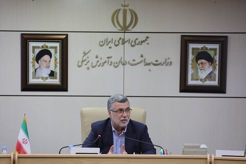 بکارگیری به موقع فارغالتحصیلان، جلوی مهاجرت نخبگان را میگیرد وزیر بهداشت