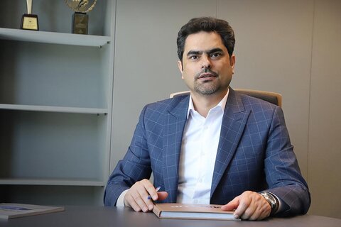 چگونه کارکنان را برای پذیرش صنعت ۴ آماده کنیم؟ داورنظری
