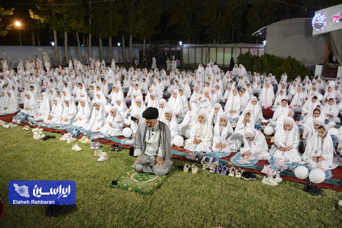 جشن تکلیف دختران  فولادمبارکه، گام نخست در مسیر بندگی