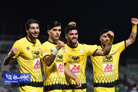 ذوبیها به روند پیروزیهای سپاهان پایان دادند ذوب آهن - سپاهان