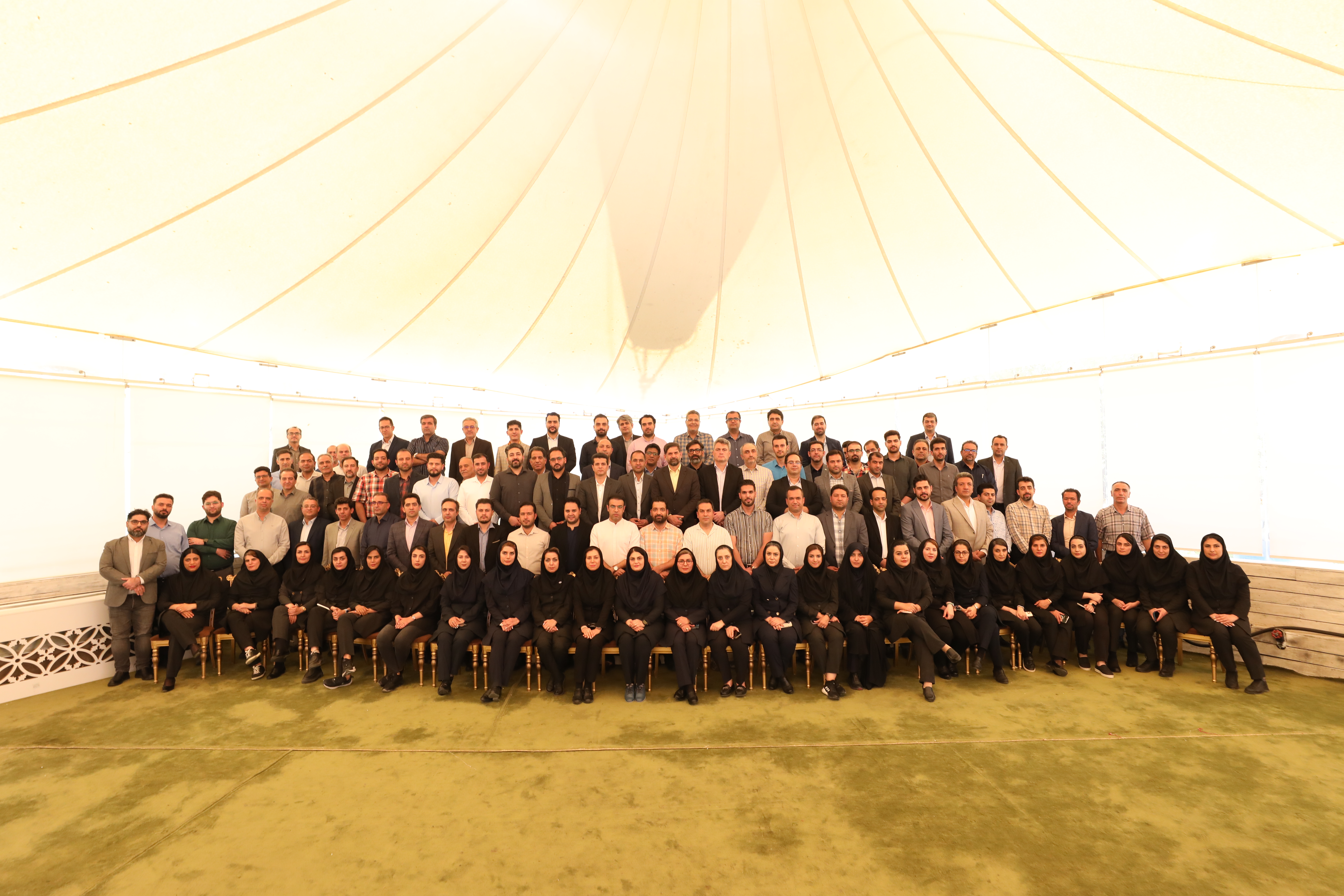 برای یک کل منسجم، باید همه اجزا با یکدیگر ارتباطی نظاممند داشته باشند