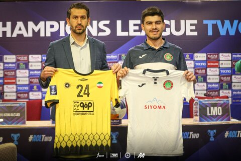 سپاهان با لباس زردرنگ مقابل استقلال تاجیکستان سپاهان - استقلال تاجیکستان