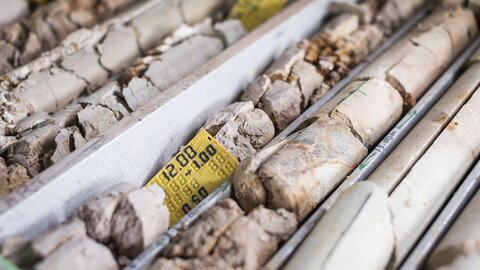 اختصاص بودجه ۴۰۰ میلیون رندی جهت کشف معادن جدید در آفریقا جنوبی معدن