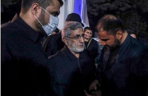 حضور سردار قاآنی در مراسم استقبال از پیکر پاک شهید نیلفروشان در تهران+فیلم و عکس قاانی