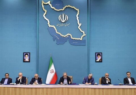 قرار نیست به هر قیمتی به سمت توسعه حرکت کنیم پزشکیان