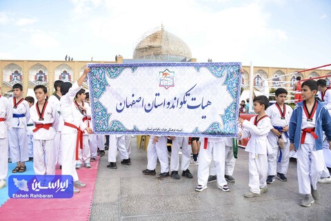 رزمایش بزرگ جهادگران فاطمی ۴ و اهدای امکانات ورزشی فولادمبارکه به 55 خانه ورزشی روستایی