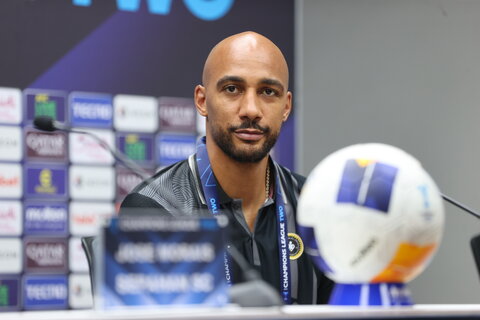 انزونزی: مقابل حریف باکیفیتی به میدان میرویم نشست خبری شارجه - سپاهان