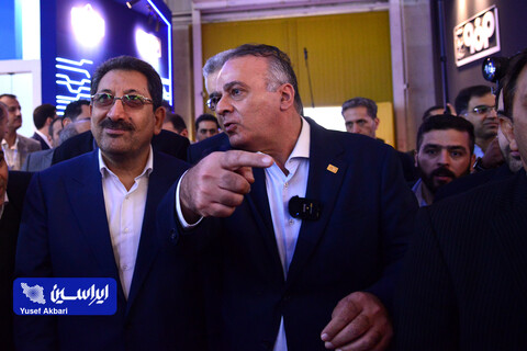 بازدید وزیر صمت از سالن اختصاصی فولادمبارکه در بیست و یکمین نمایشگاه ایران متافو