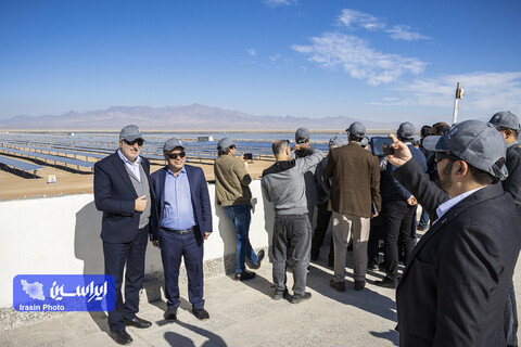 بازدید کمیته انرژی انجمن تولیدکنندگان فولاد ایران از نیروگاه خورشیدی فولاد مبارکه