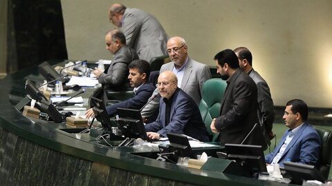 شرکتهای پیمانکار خارجی صنعت هستهای مشمول قانون مالیات بر ارزش افزوده میشوند مجلس