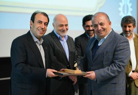 انتخاب ذوب آهن به عنوان صنعت برگزیده در تعاملات صنعتی پایدار با دانشگاه ذوب آهن