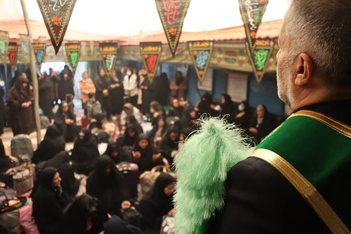 دعوتنامه زیارت امام رضا(ع) همچنان به‌دست مددجویان کمیته امداد استان اصفهان می‌رسد 