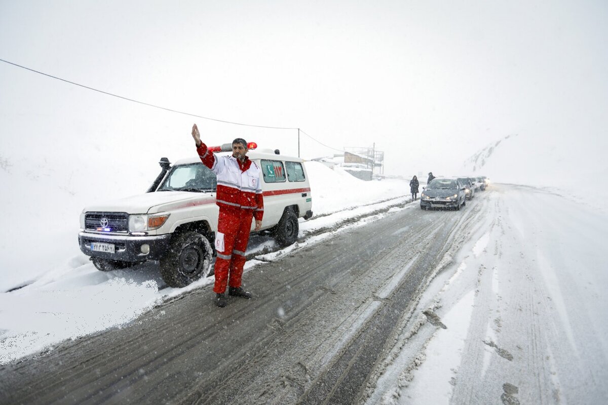 بارش برف و باران در ۷ محور مواصلاتی؛ تردد روان در جاده‌ها