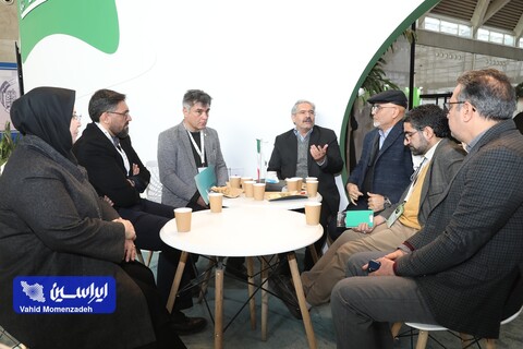 غرفه فولاد مبارکه در اولین روز نمایشگاه بین المللی محیط زیست