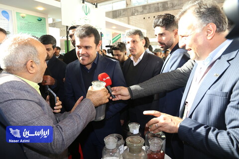 بازدید معاون علمی رئیس‌جمهور از بیست و دومین نمایشگاه محیط زیست (۲)