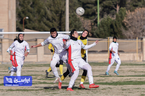 فوتبال بانوان سپاهان - نماینده بوشهر