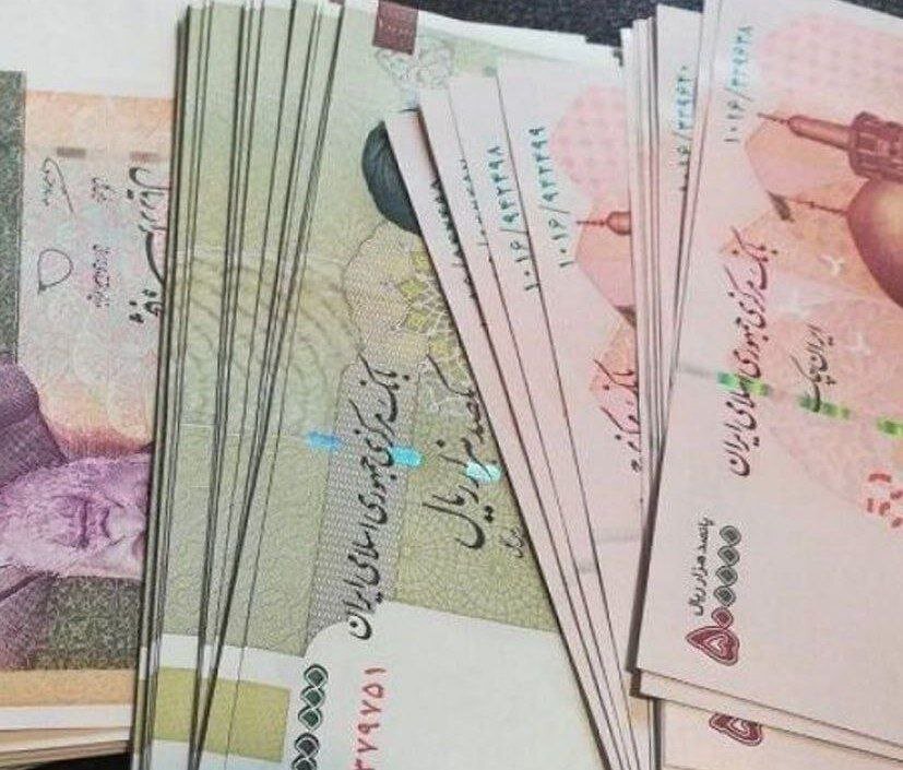 دولت خواستار حذف ۴ صفر از پول و تبدیل ریال به تومان شد