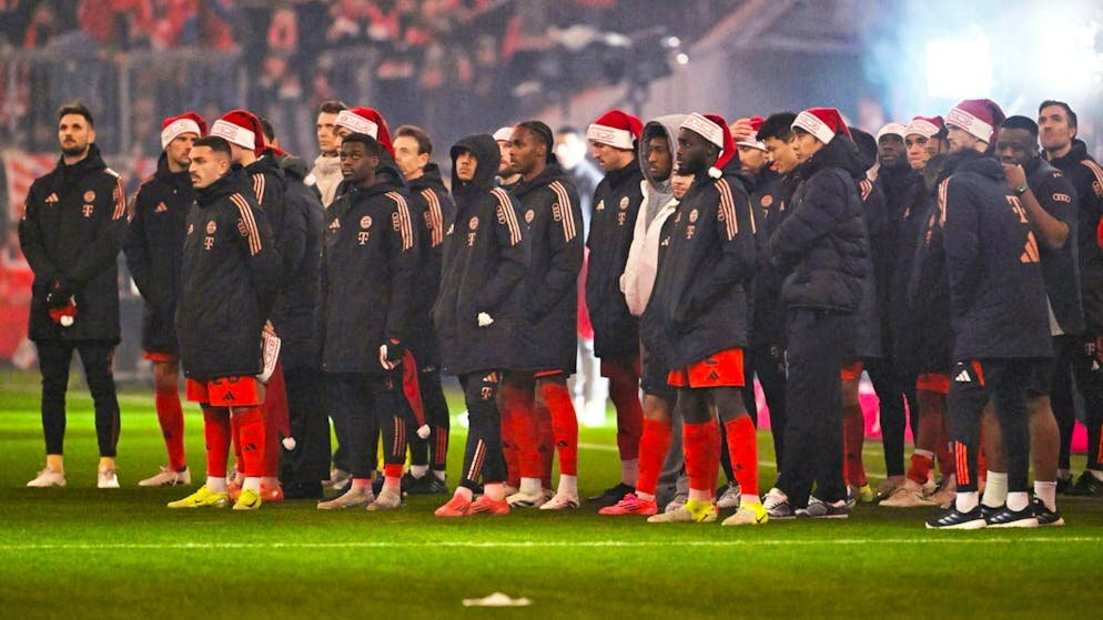 آواز کریسمس خاموش شد؛ واکنش متفاوت بایرنمونیخ به یک اتفاق تلخ