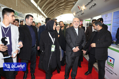 بازدید سخنگوی دولت، معاون راهبردی و معاون امور زنان رئیس جمهور از نمایشگاه محیط زیست