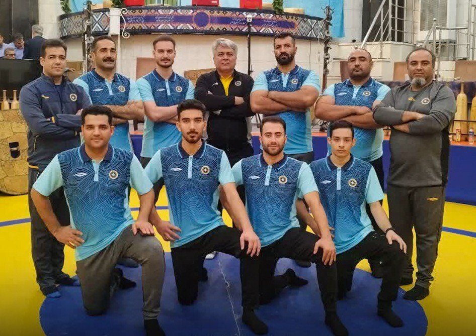 درخشش پهلوانان طلایی‌پوش در گود زورخانه