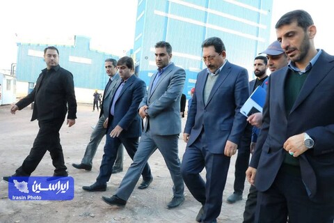 بازدید وزیر صمت از کارخانه نوین الکترود اردکان یزد