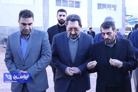 بازدید وزیر صمت از کارخانه نوین الکترود اردکان یزد