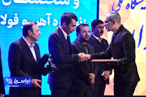 انعقاد تفاهم‌نامه، برگزاری پنل و معرفی شرکت دانش‌بنیان و طرح های فناورانه برتر صنعت آهن و فولاد در ششمین جشنواره ملی فولاد ایران