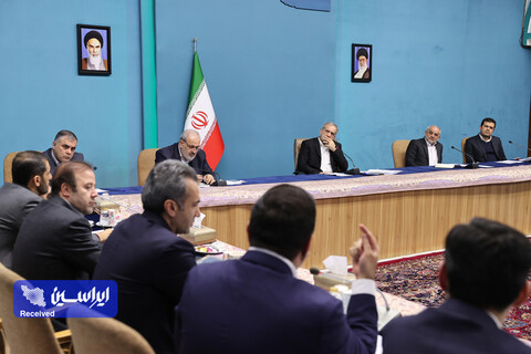 نشست رئیس جمهور با مدیران شرکت‌های فولادی