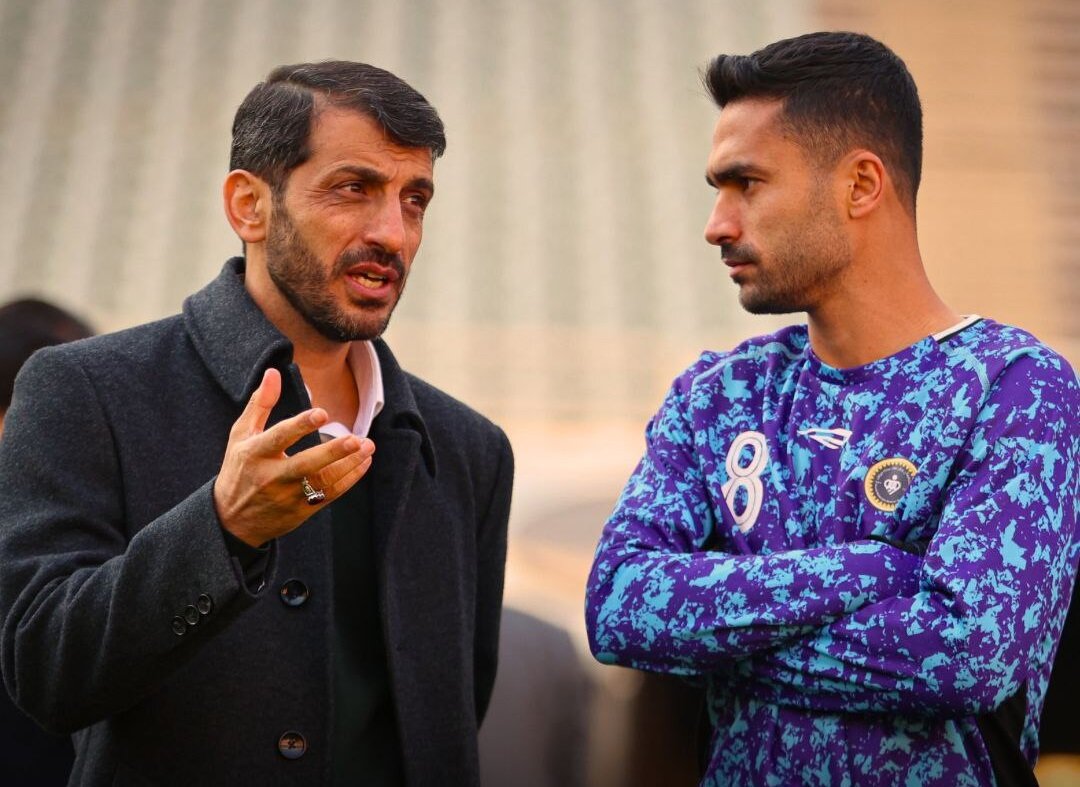 حضور دکتر طیبنیا مدیرعامل فولاد مبارکه در تمرین سپاهان