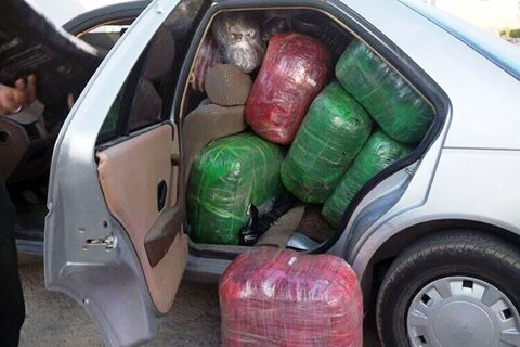 توقیف بیش از ۹۰۰ خودروی شوتی / کشف ۶۹۰ میلیارد تومان کالای ممنوعه قاچاق