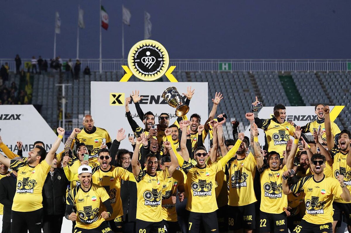 جام قهرمانی سوپرجام روی دستان سپاهانی‌ها/ عنوانی جدید در ویترین افتخارات طلایی‌پوشان 