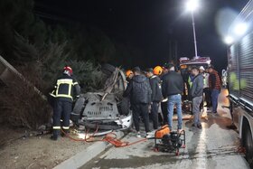 تصادف مرگبار پژو ۲۰۷ در اتوبان کشوری/ یک کشته و دو مصدوم در برخورد با تیر چراغ برق