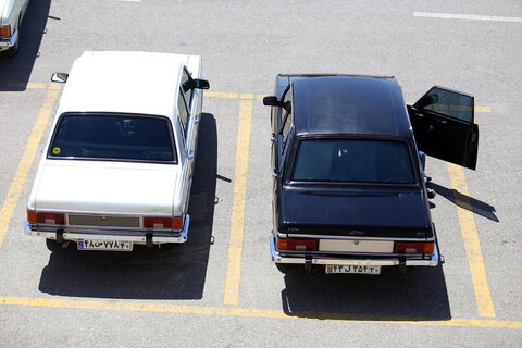 رواج خرید و فروش انواع پیکان با قیمت کمتر از ۱۰۰ میلیون تومان در بازار اصفهان پیکان