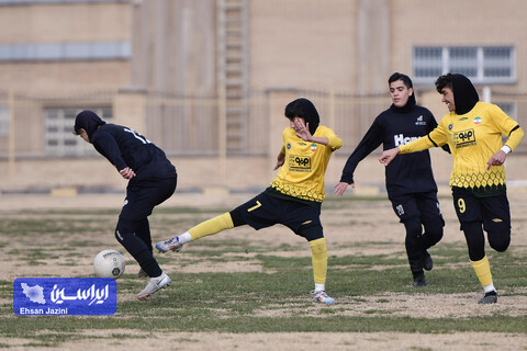 فوتبال بانوان سپاهان -آوا تهران